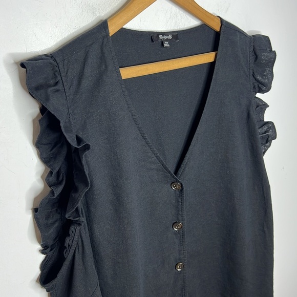 MADEWELL Linen Blend Ruffle Button Front Black Sleeveless Blouse Plus Size Top - Picture 3 of 11